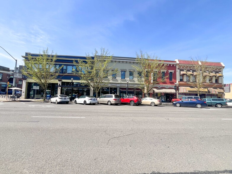 Primary Photo Of 223 Commercial St NE, Salem Storefront Retail Office For Lease