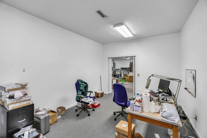 More Photos Of 5 Industrial Park Dr, Hendersonville Freestanding For Sale