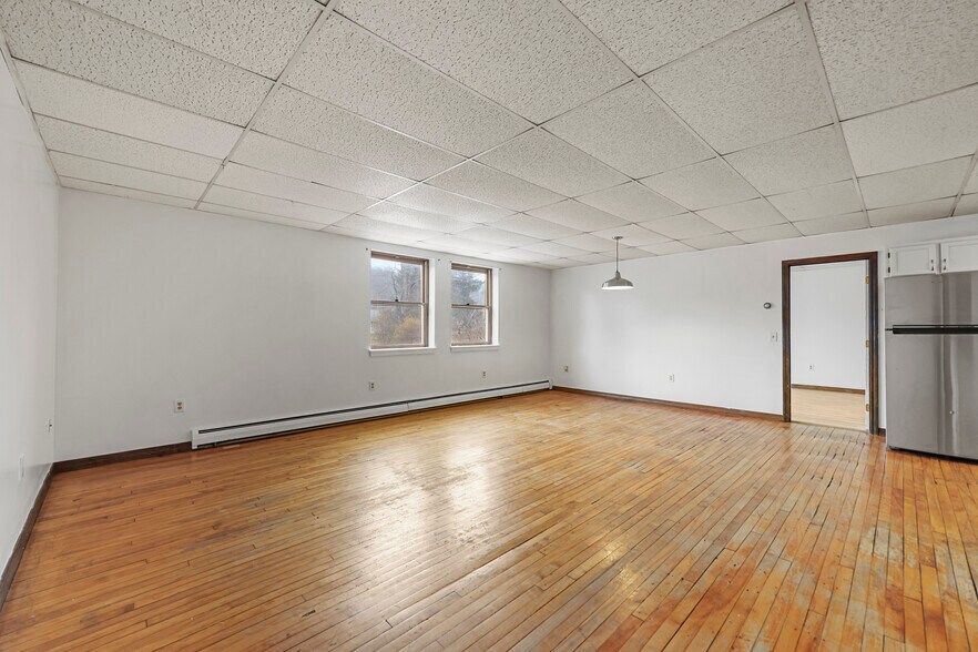 More Photos Of 55 Crystal St, Lenox Dale Apartments For Sale