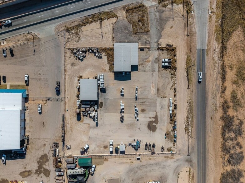 More Photos Of 8316 W I-20, Midland Warehouse For Sale