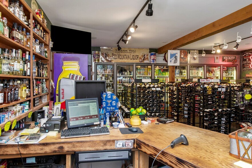More Photos Of 81 Gillaspey Ave, Crested Butte General Retail For Sale