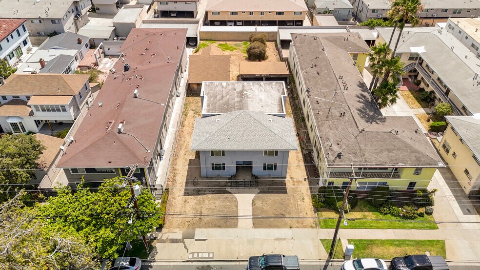 More Photos Of 128-130 N Hillcrest Blvd, Inglewood Apartments For Sale