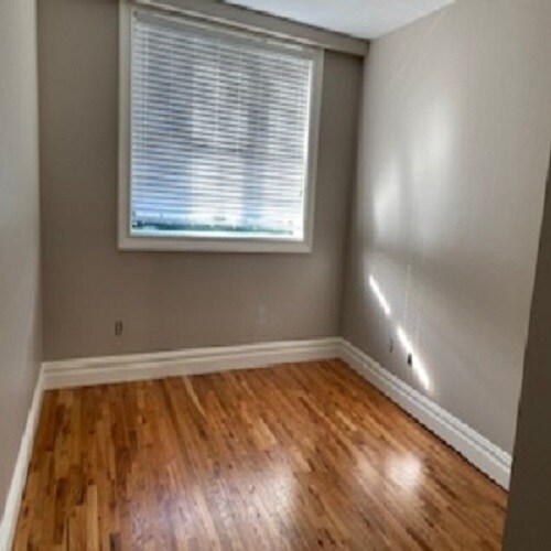 More Photos Of 520-528 Bay St, Staten Island Apartments For Lease