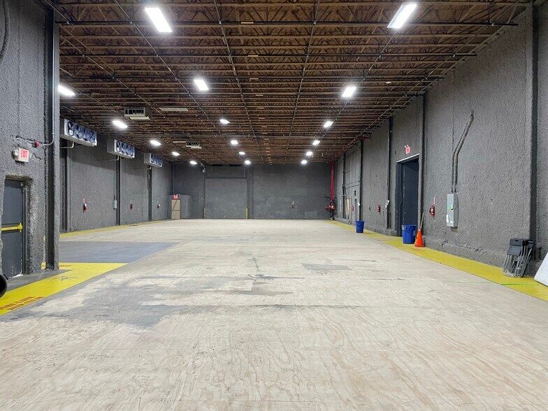 More Photos Of 4865 Arthur Kill Rd, Staten Island Warehouse For Lease