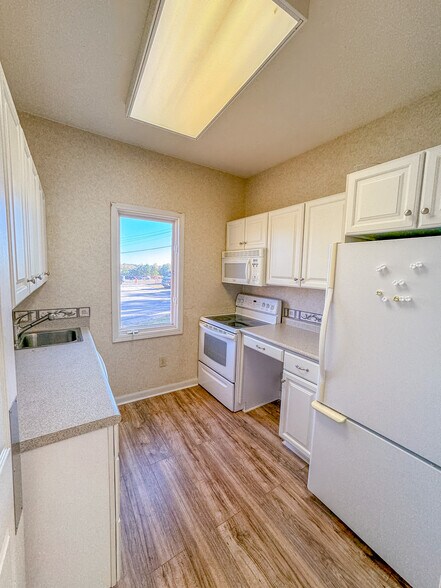 More Photos Of 4740 Nelson Brogdon Blvd, Buford Office For Sale