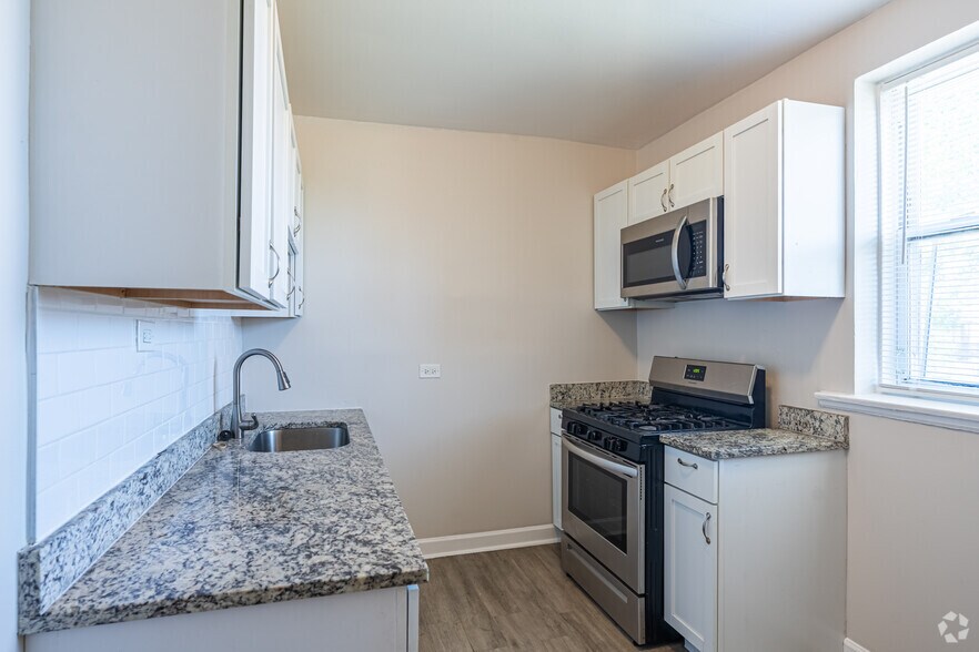 More Photos Of 7526-7536 S Colfax Ave, Chicago Apartments For Sale