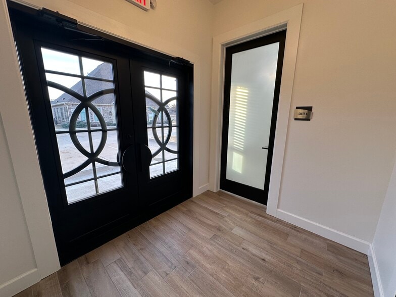 More Photos Of 15128 Traditions Blvd, Edmond Office For Lease