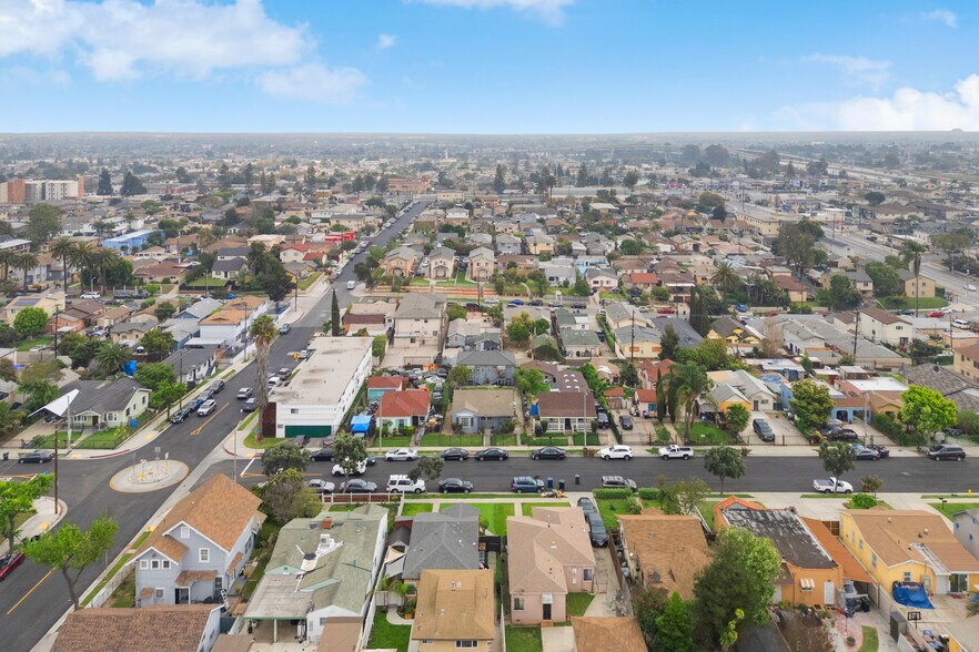 More Photos Of 11210 Van Buren Ave, Los Angeles Multifamily For Sale