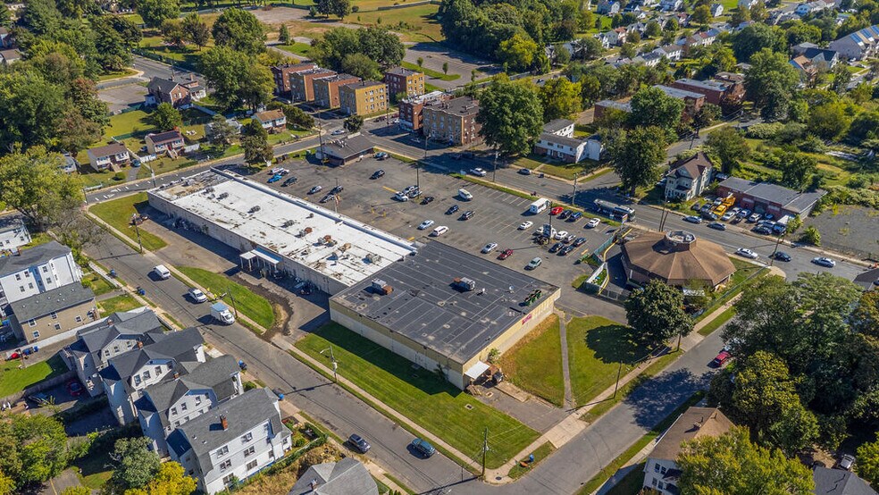 More Photos Of , Hartford General Retail For Sale