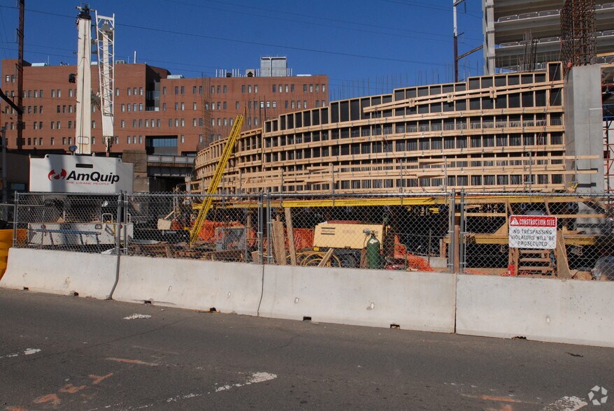 More Photos Of 100 Kirkpatrick St, New Brunswick Health Club For Lease