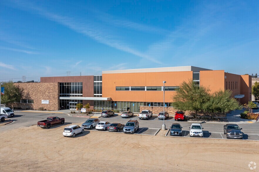 Primary Photo Of 4500 Morning Dr, Bakersfield Medical For Lease
