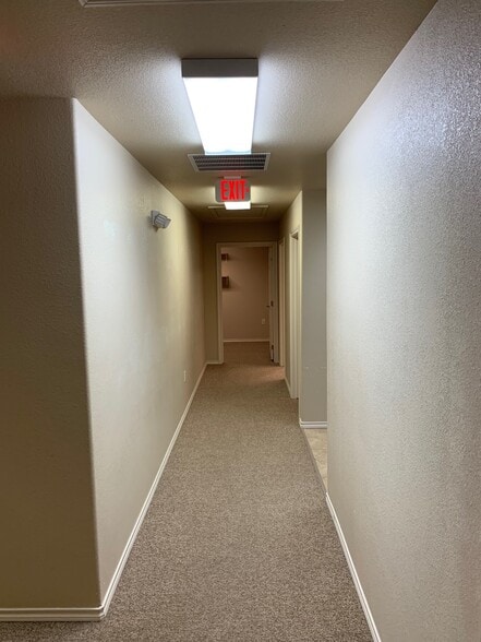 More Photos Of 1310 Weatherford Hwy, Granbury Light Distribution For Lease
