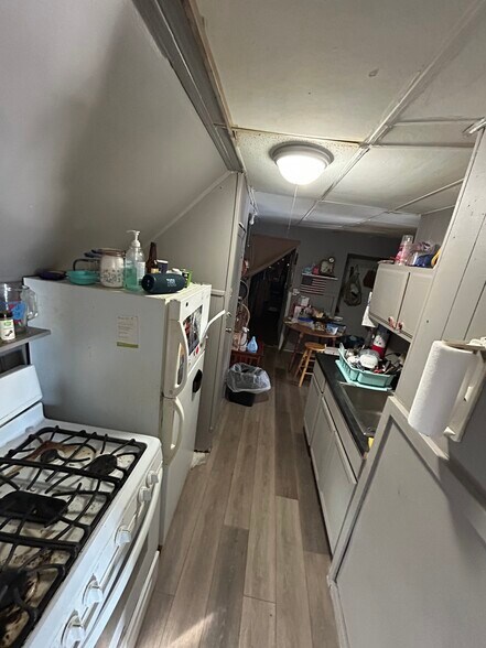 More Photos Of 1424 30th St, Des Moines Apartments For Sale