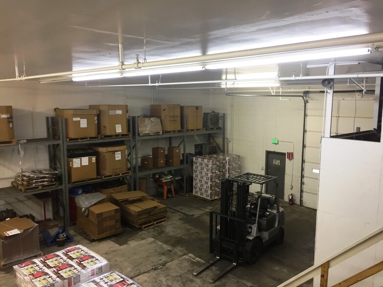 More Photos Of 180 W 900 N, Springville Warehouse For Lease