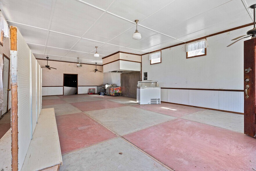 More Photos Of 30025 Yosemite Blvd, La Grange General Retail For Sale