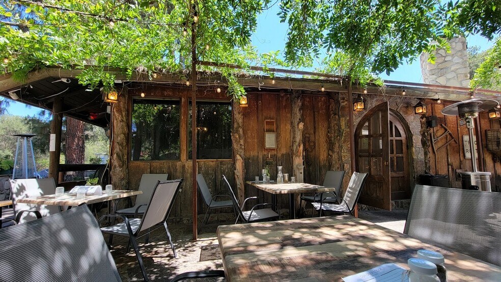 More Photos Of 2261 Maricopa Hwy, Ojai General Retail For Lease