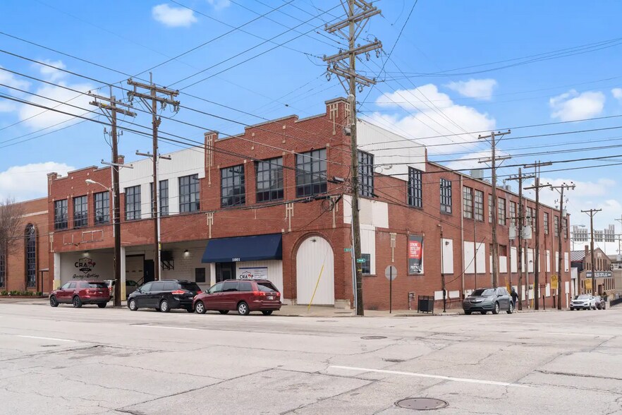 Primary Photo Of 1001 W Main St, Louisville Manufacturing For Sale
