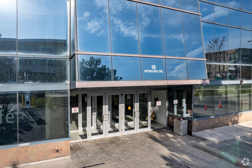 More Photos Of 18 Wynford Dr, Toronto Medical For Sale