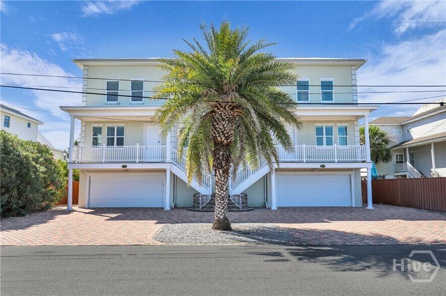 Primary Photo Of 605 6th St, Tybee Island Apartments For Sale