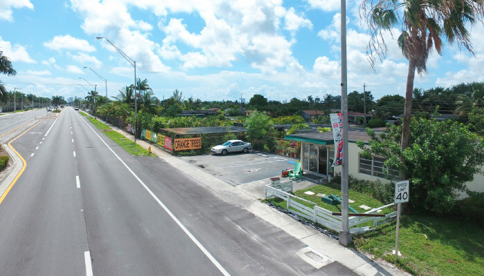 Primary Photo Of 3900 Hallandale Beach Blvd, Hollywood Garden Center For Lease