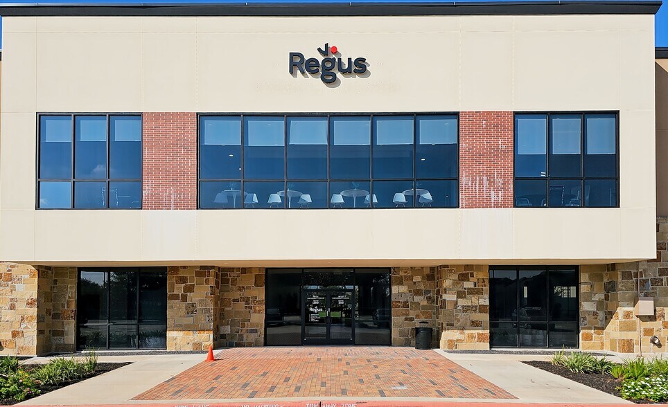 More Photos Of 18722 University Blvd, Sugar Land Coworking Space
