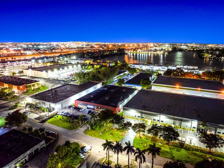 More Photos Of 1360 NW 88th Ave, Doral Bar For Sale