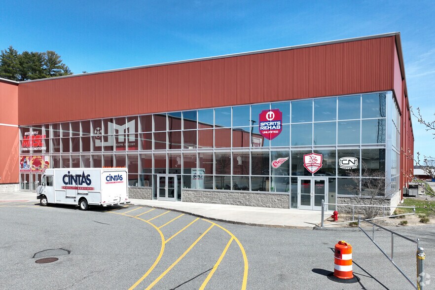 Primary Photo Of 15 Manning Ave, Middleton Sports And Entertainment For Lease