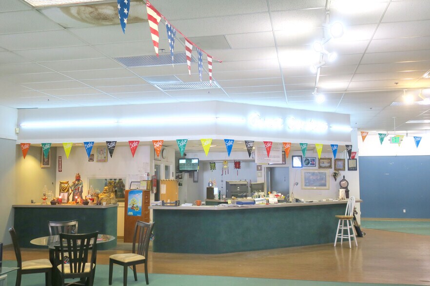 More Photos Of 777 E Francisco Blvd, San Rafael Freestanding For Lease