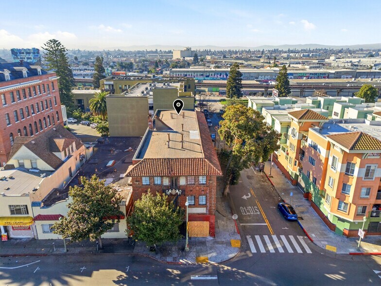 More Photos Of 1290 26th Ave, Oakland Apartments For Sale