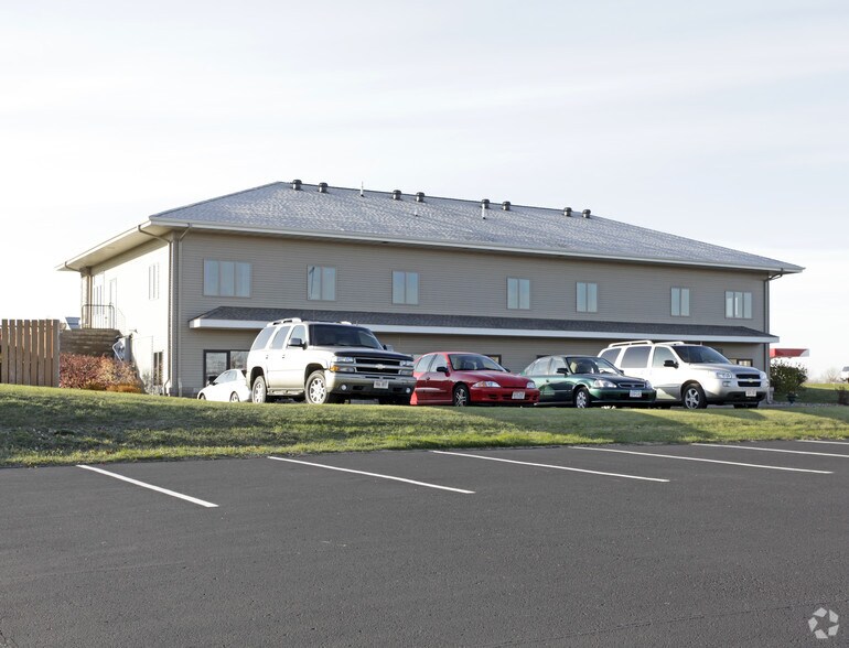 More Photos Of 227 Meridian Dr, New Richmond Office For Sale