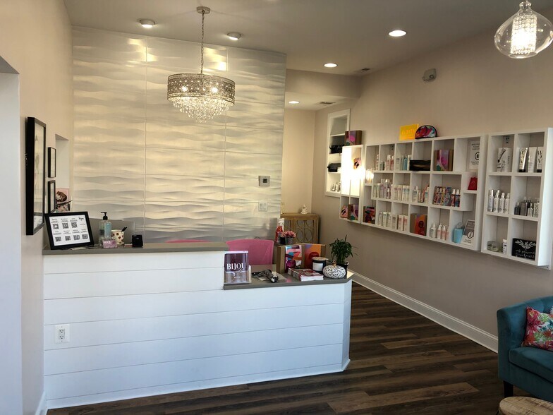 More Photos Of 3272 Main St, Manchester Storefront For Sale