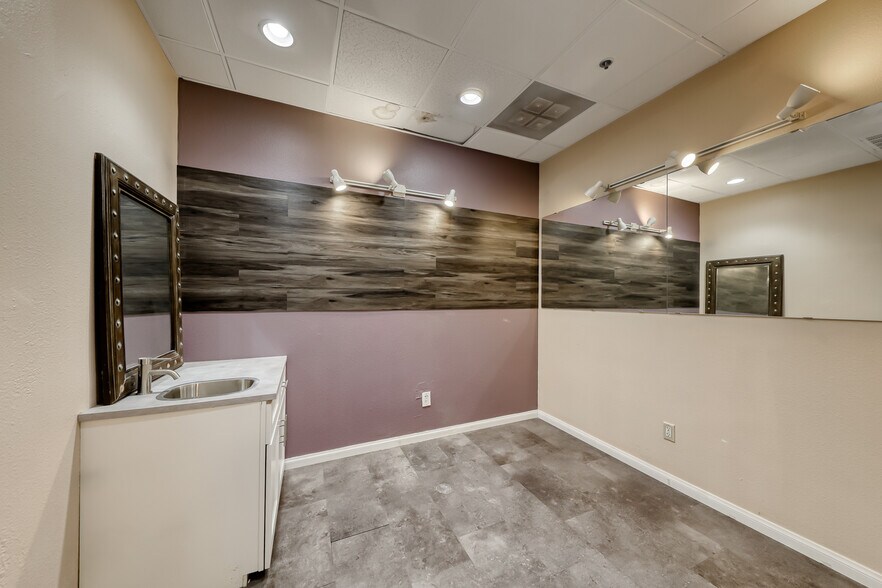 More Photos Of 4355 Spring Mountain Rd, Las Vegas Unknown For Lease