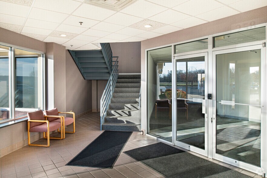 More Photos Of 258 Corporate Dr, Madison Office For Lease