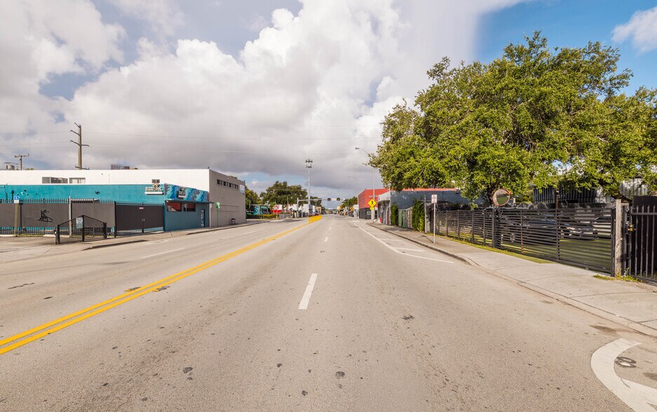 More Photos Of 279 NW 54th St, Miami Flex For Sale