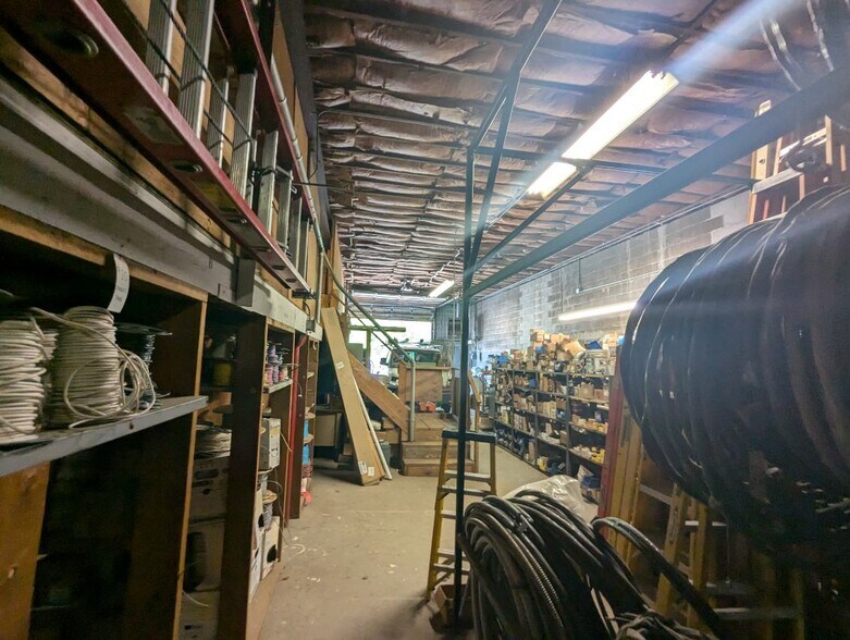 More Photos Of 21 Pommenville St, Pawtucket Warehouse For Sale