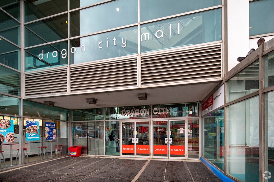 More Photos Of 280 Spadina Ave, Toronto Apartments For Sale