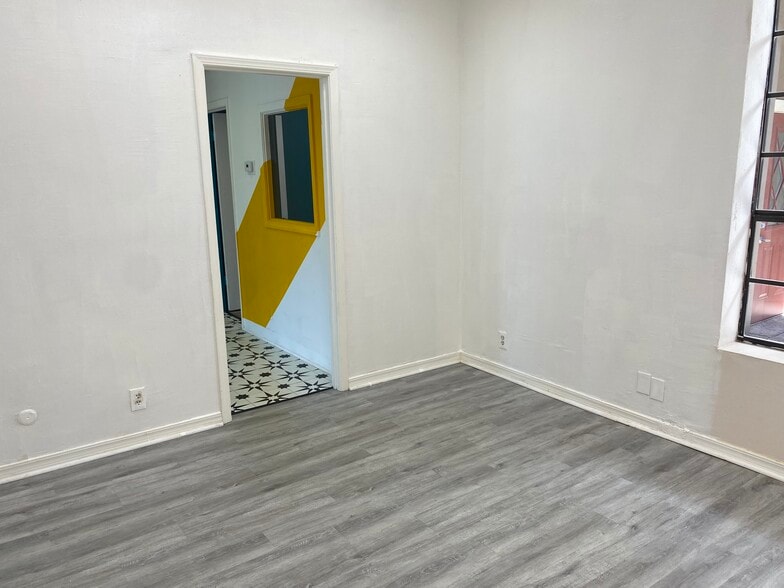 More Photos Of 2301 Midwestern Pky, Wichita Falls Unknown For Lease