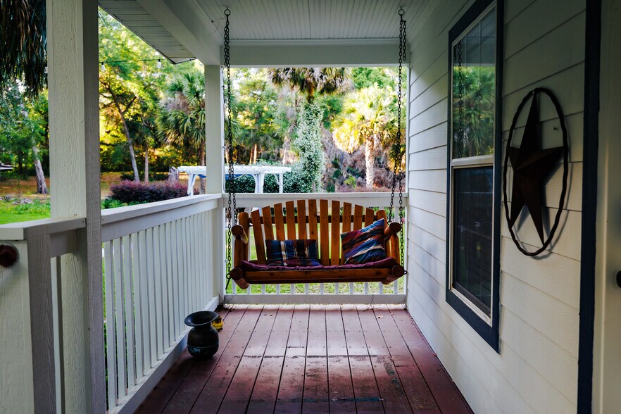 More Photos Of 215 E French Ave, Orange City Hospitality For Sale