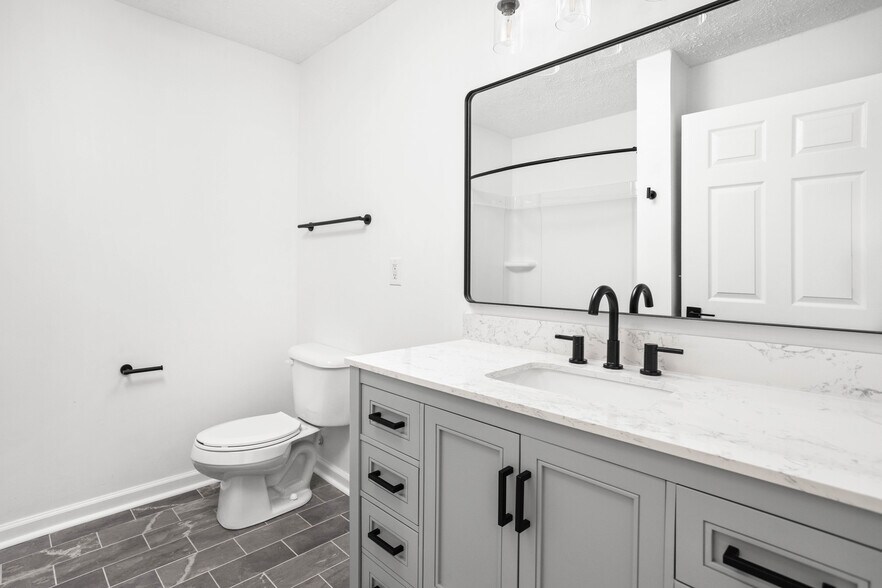 More Photos Of 3821 Central Ave, Indianapolis Apartments For Sale