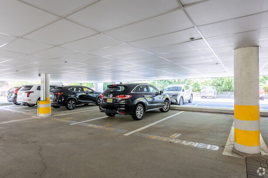 More Photos Of 619 E Palisade Ave, Englewood Cliffs Office For Lease
