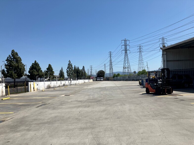 More Photos Of 1500 E Cerritos Ave, Anaheim Manufacturing For Lease