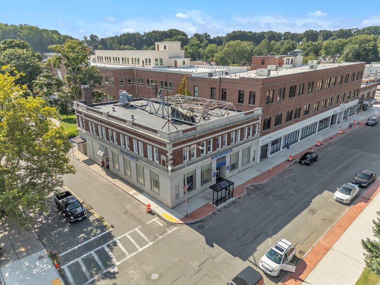 More Photos Of 85 Elm St, West Springfield Storefront Retail Office For Lease