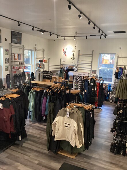 More Photos Of 3542 Lake Tahoe Blvd, South Lake Tahoe Restaurant For Sale