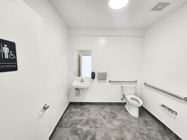 More Photos Of 40-46 37th Ave, San Mateo Storefront Retail Residential For Sale