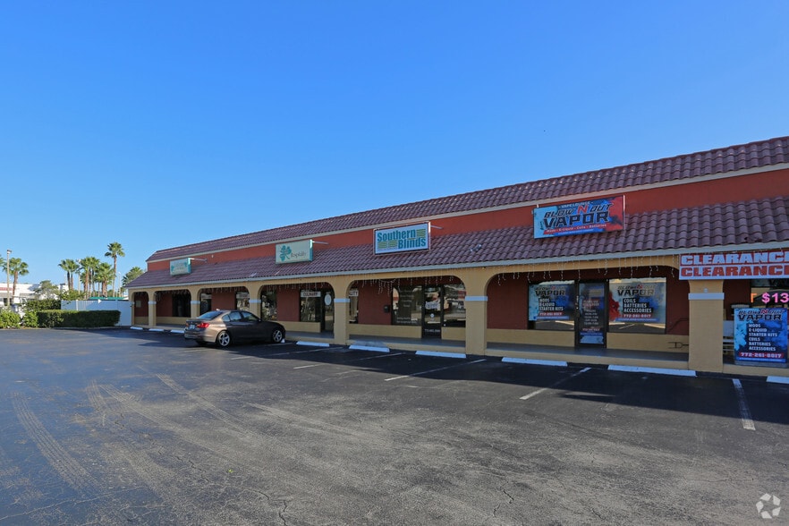 More Photos Of 2301-2331 NW Federal Hwy, Stuart Storefront Retail Office For Sale