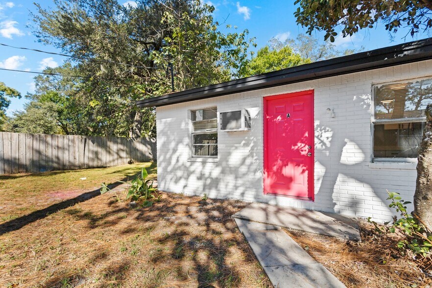 More Photos Of 12703 N 15th St, Tampa Apartments For Sale