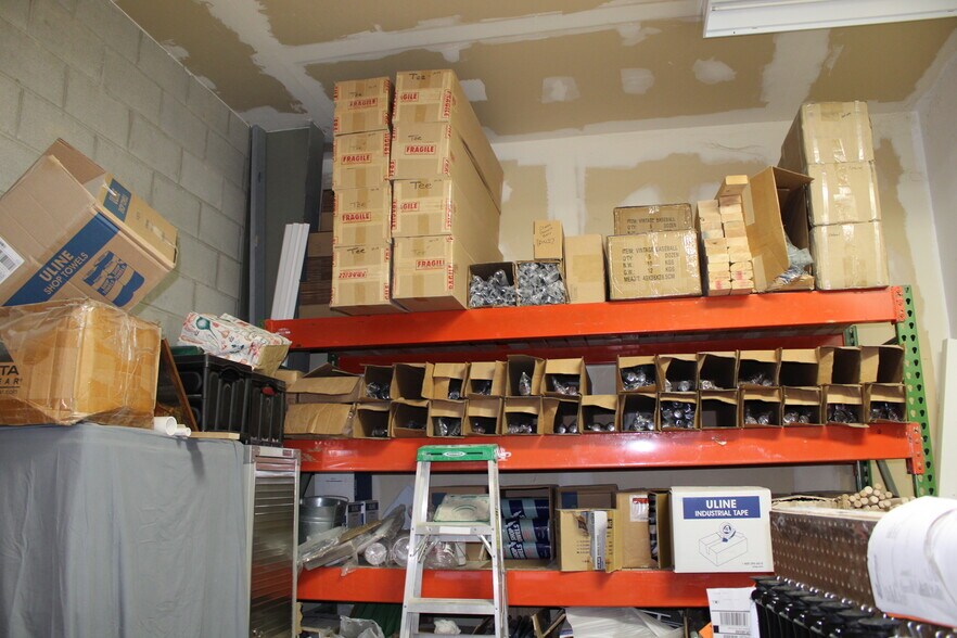 More Photos Of 7801 Corporate Blvd, Plain City Industrial For Sale