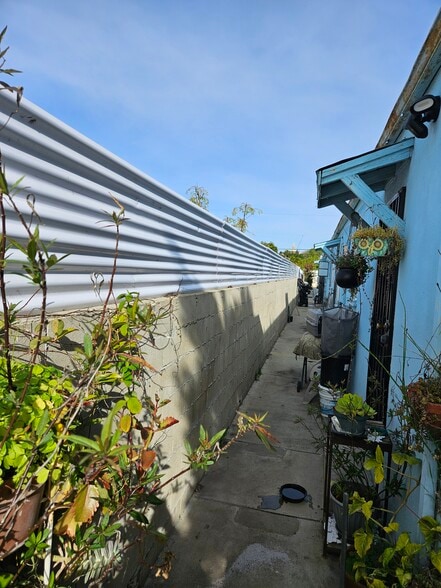 More Photos Of 3247 Fletcher Dr, Los Angeles Apartments For Sale