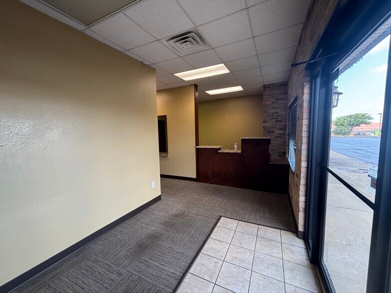More Photos Of 110 Miracle Mile Dr, Anderson Office For Lease