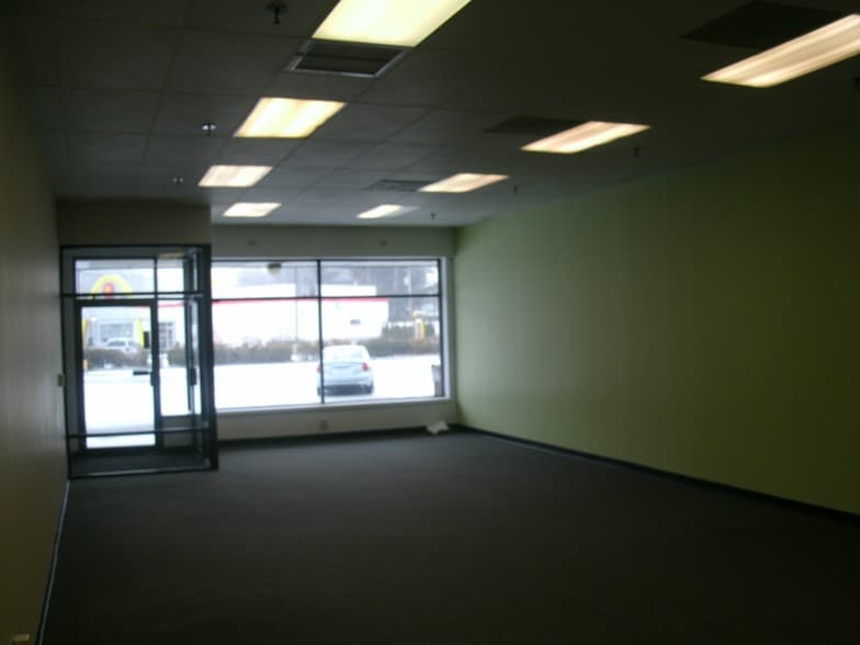 More Photos Of 545 SW Cutoff, Worcester Storefront For Lease